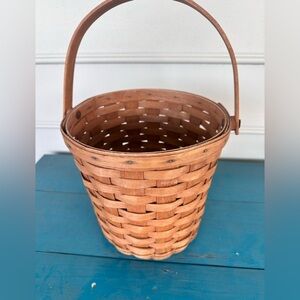 Longaberger Brown Woven Basket with Intricate Accents vintage 1991